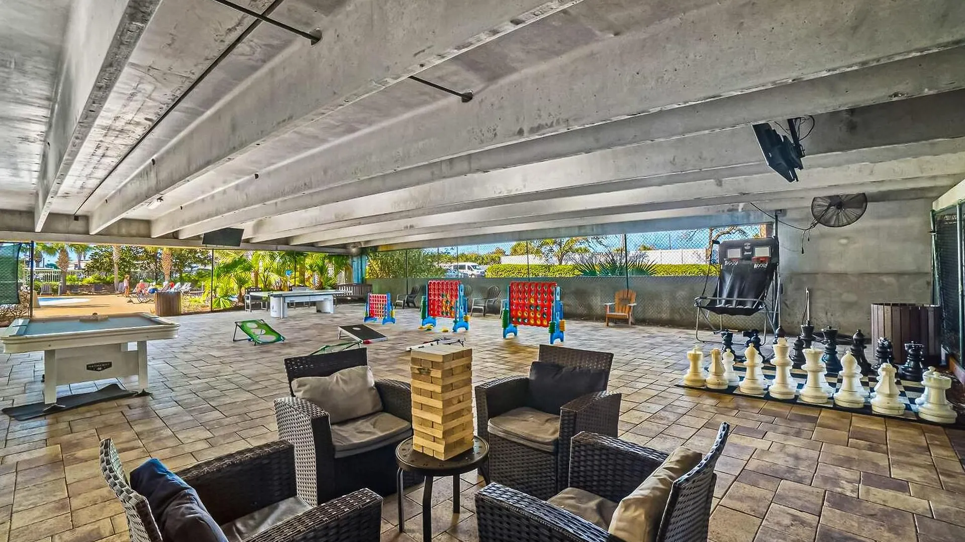 Emerald Beach Resort 430 Panama City Beach Apartment