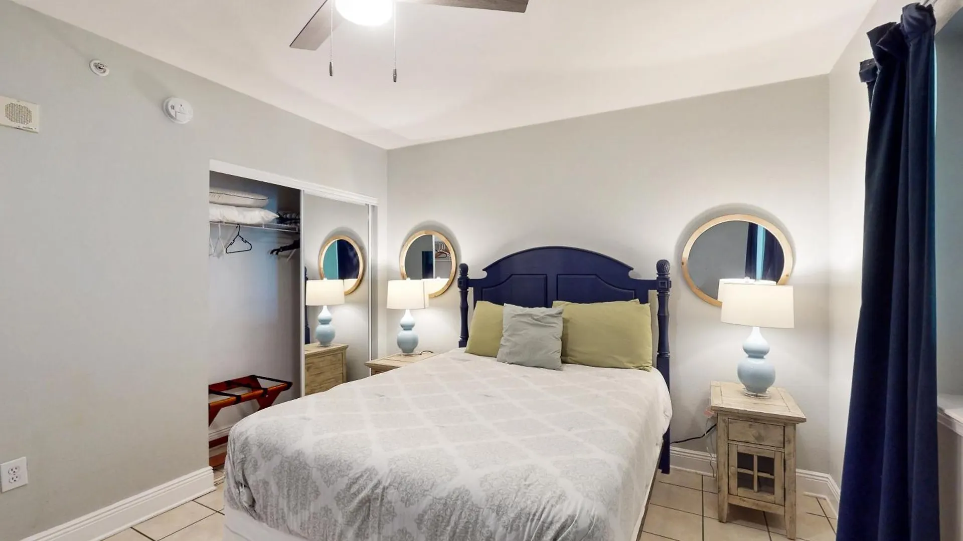 Emerald Beach Resort 430 Panama City Beach Apartment